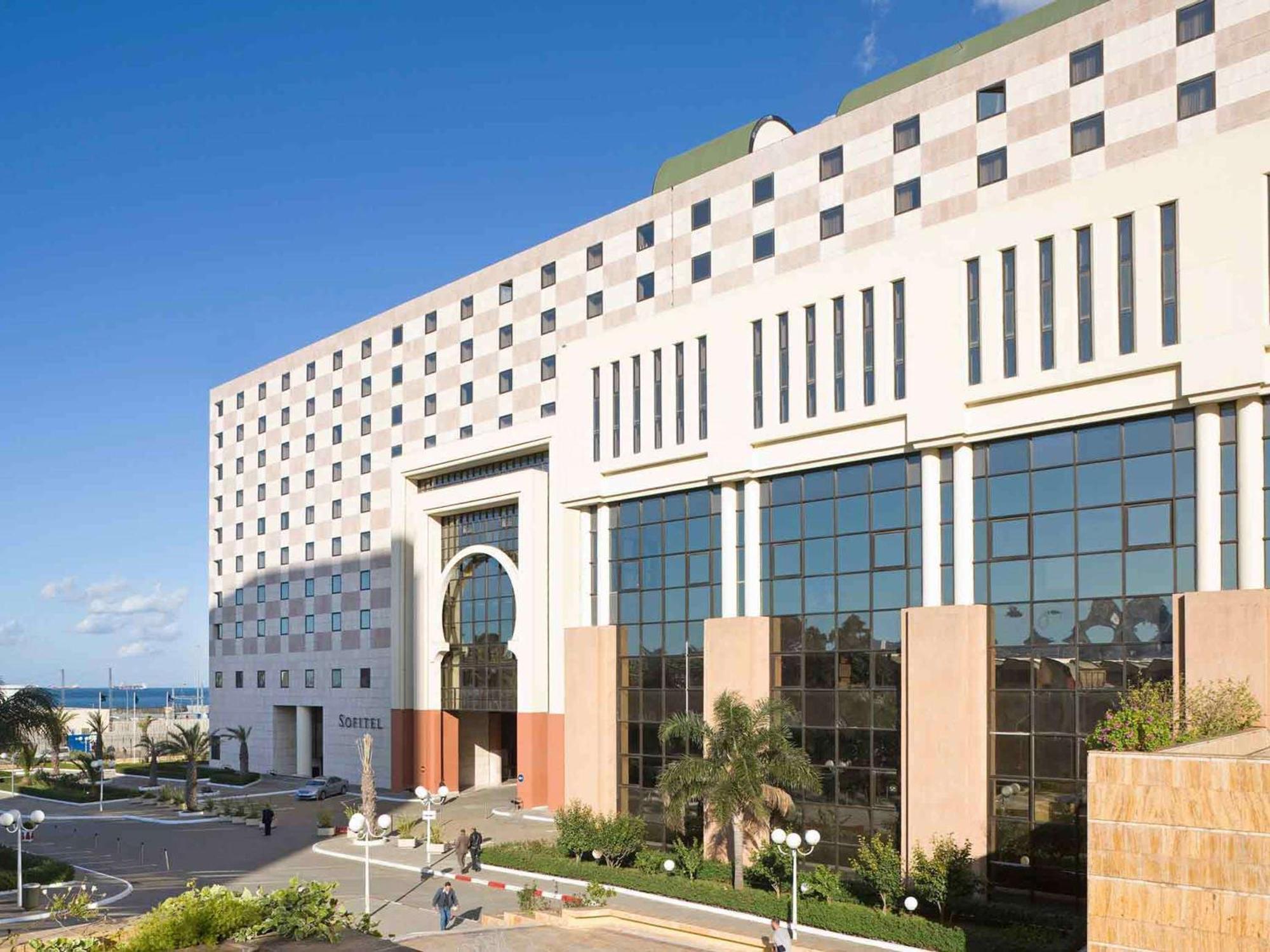 Sofitel Algiers Hamma Garden Hotel Exterior photo